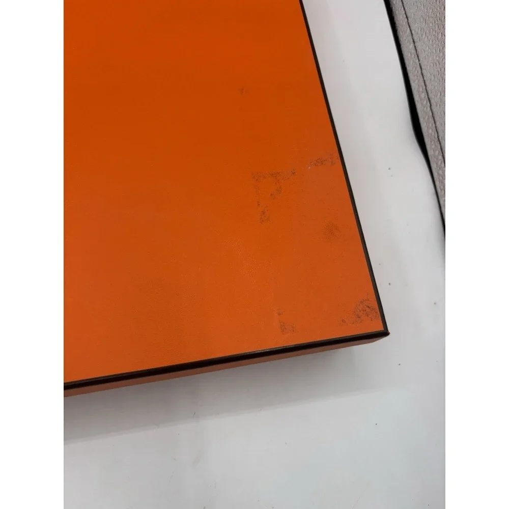Hermes Empty Orange Box Tissue Pillow Stuffing Leather Booklet 14